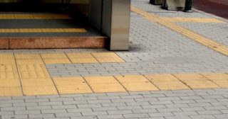 Тактильная плитка ПВХ в Архангельске - купить от 720 руб. в ТротуарнаяПлитка