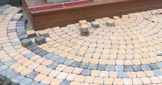 Укладка плитки на крыльцо в Архангельске по цене от 822 руб. за м² | ТротуарнаяПлитка