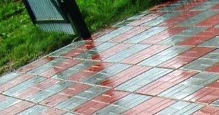 Профессиональная укладка цементной тротуарной плитки в Архангельске в октябре