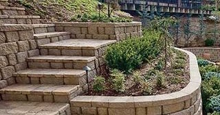 Установка подпорных стенок из блоков в Архангельске от 3598 руб. - ТротуарнаяПлитка